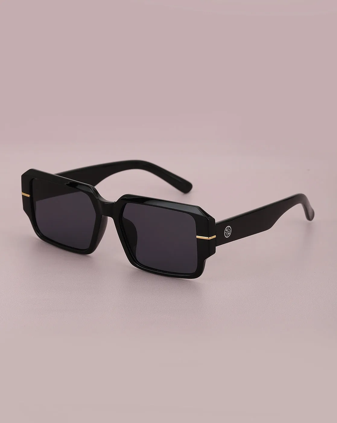 Black With Gold Toned Uv Protected Wayfarer Sunglass For Unisex