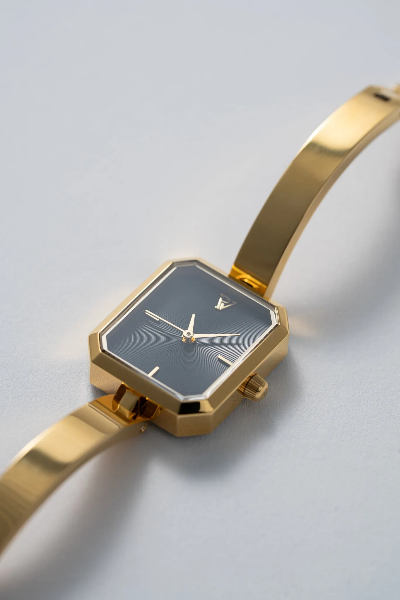 Ethereal Watch Gold