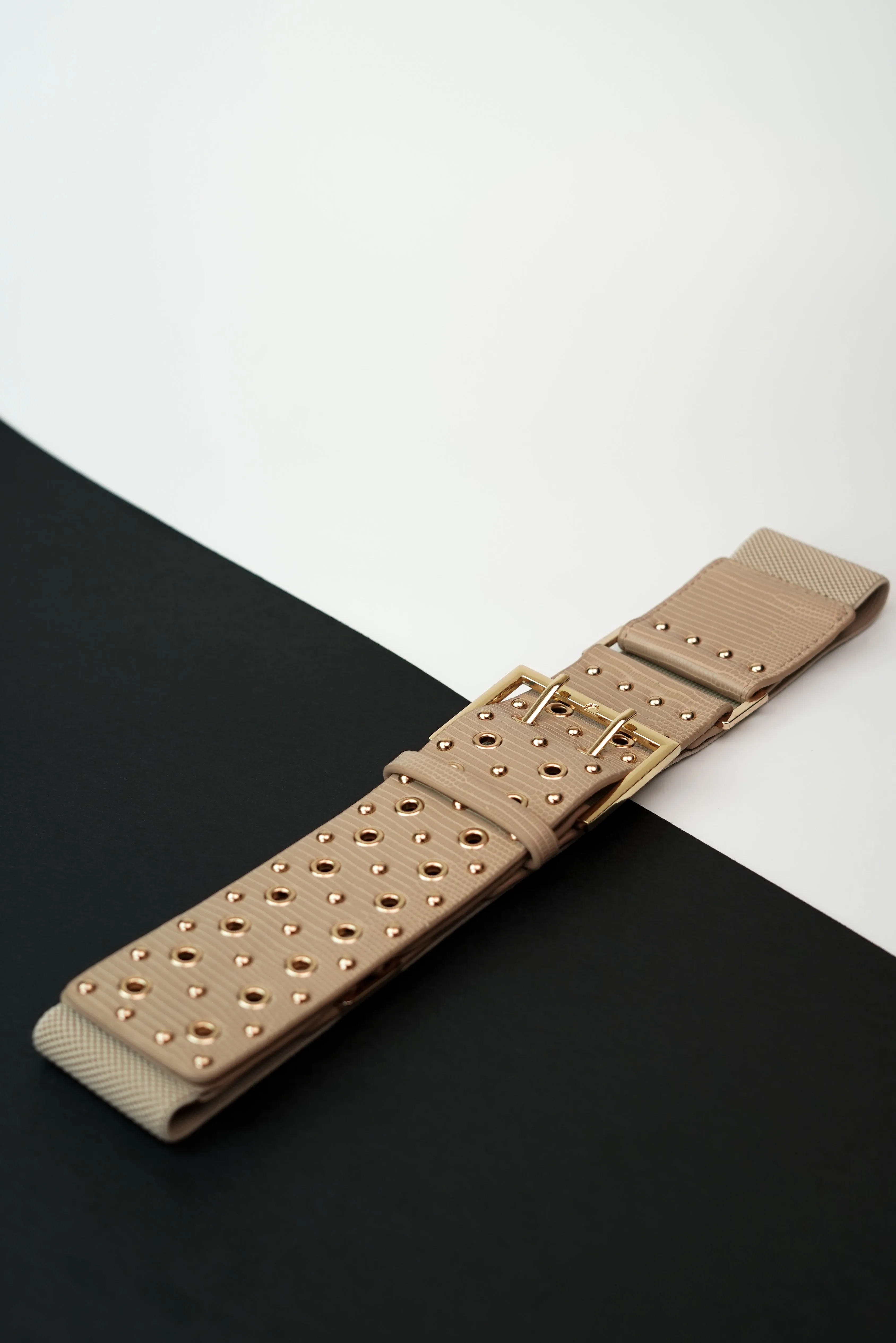 Eyelet Elegance Waist Belt