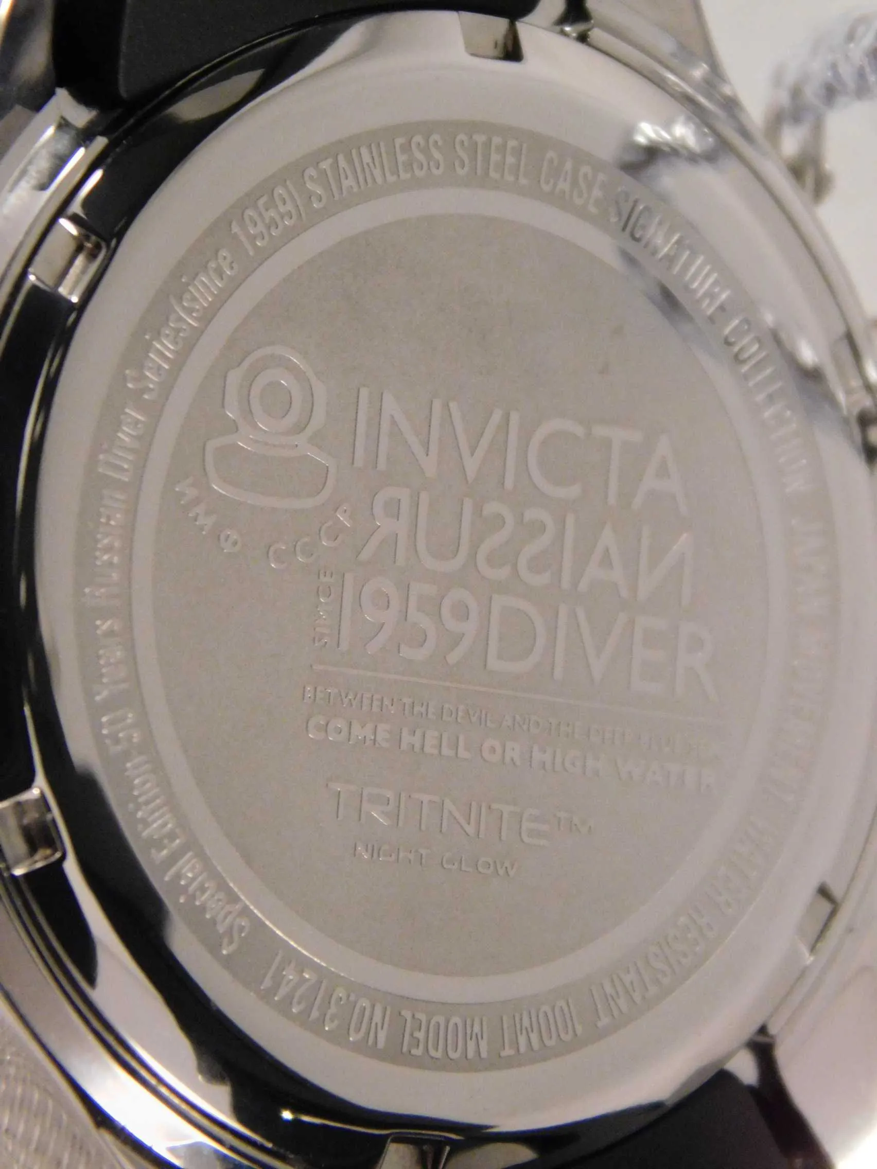 Invicta Russian Diver Quartz Oyster Dial Stainless Steel/Silicone Strap....43mm