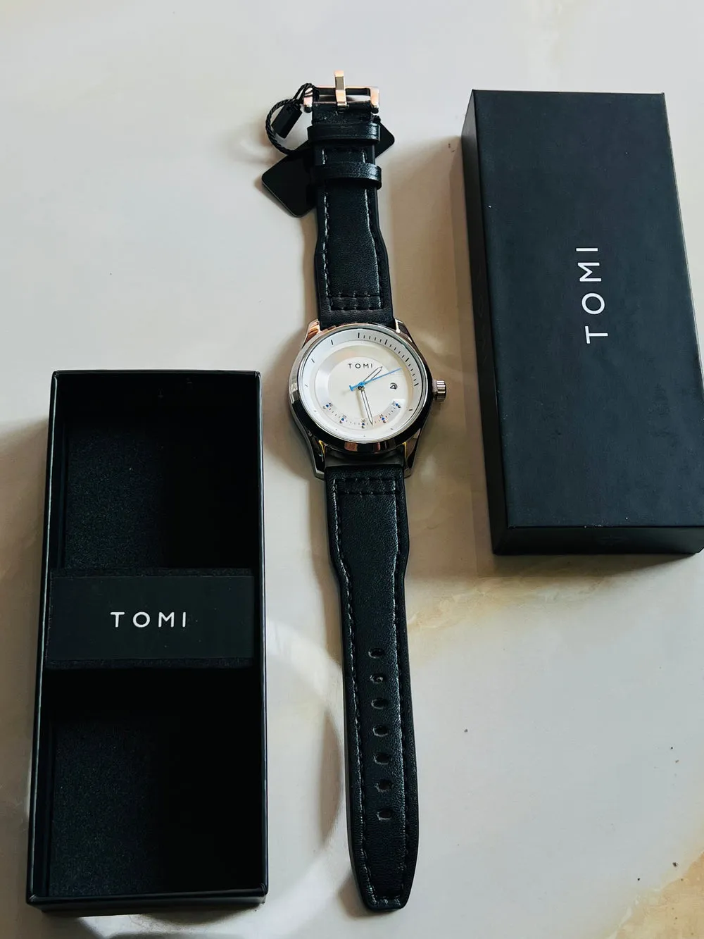 TOMI T-099 Business Wrist Watch For Men Date quartz